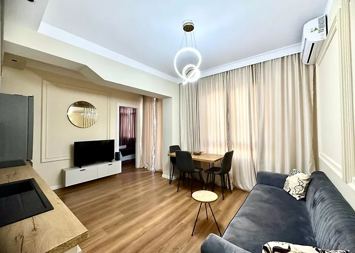 New Stylish Komuna E Parisit Apartment *